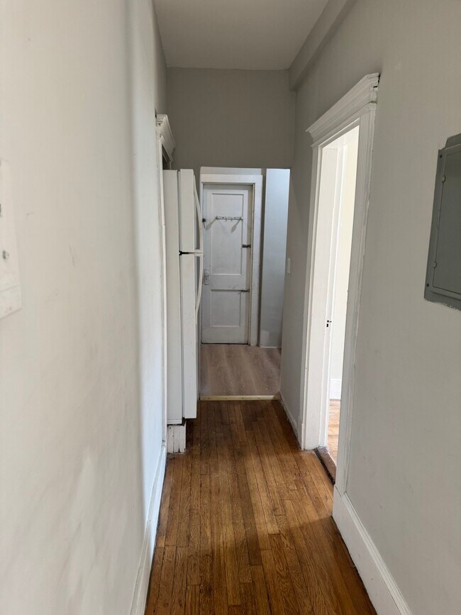 Building Photo - 38 Hemenway St