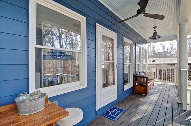 Building Photo - 4060 Merritt Dr