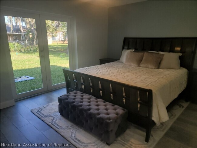 Building Photo - 3063 Morning Glory Dr