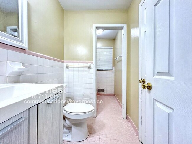 Building Photo - 3460 Estes Dr