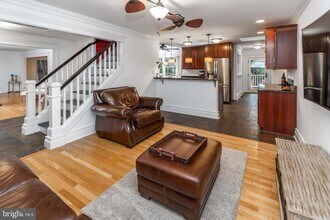 Building Photo - 24 Camelia Ct