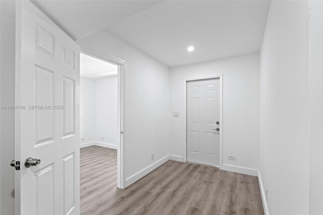 Building Photo - 2847 Polk St