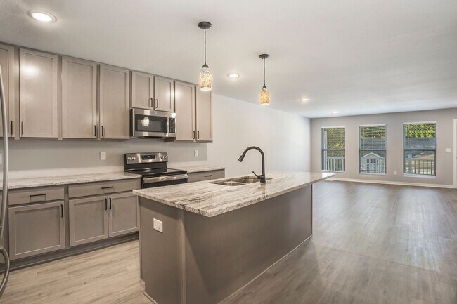 Building Photo - 17539 Beechwood Ln