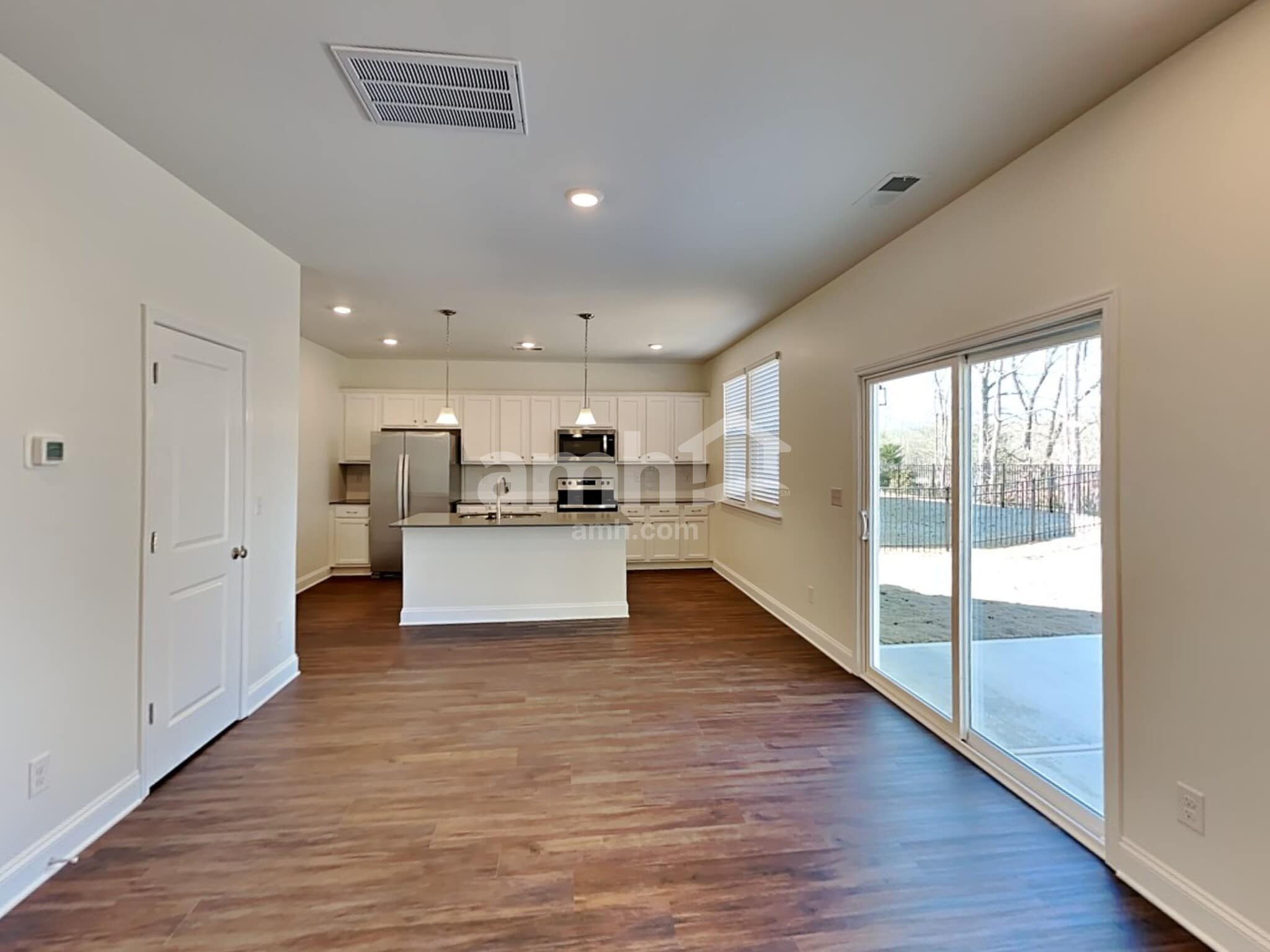 Building Photo - 617 Rivermist Dr