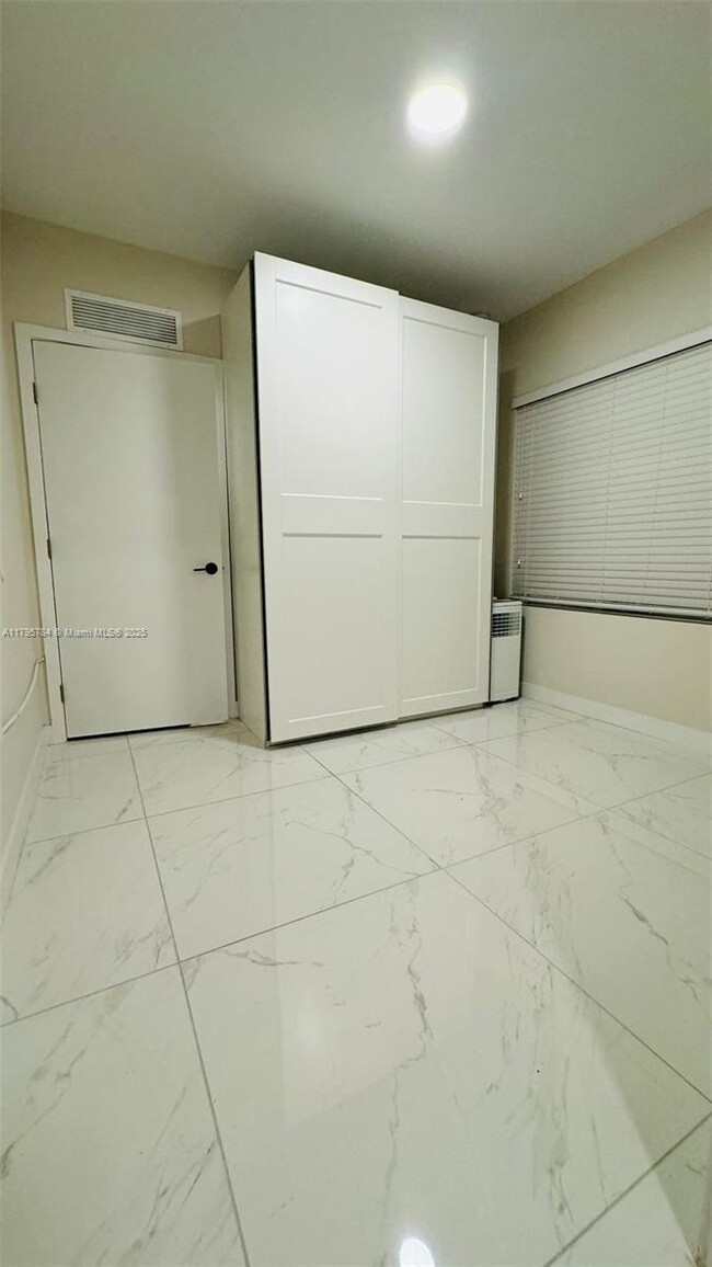 Building Photo - 25657 SW 144th Ave