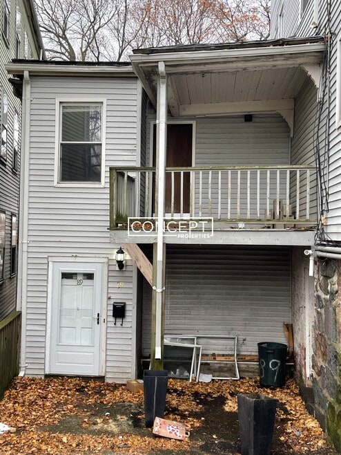 Building Photo - 89 Sheridan St