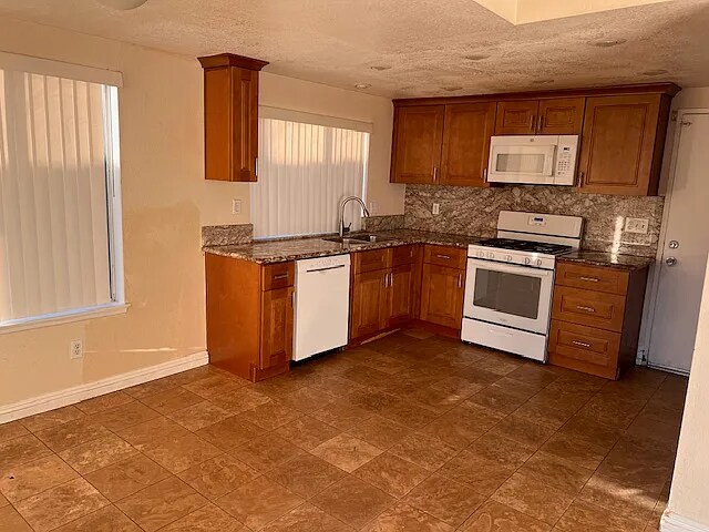Building Photo - 13669 Balboa Ct