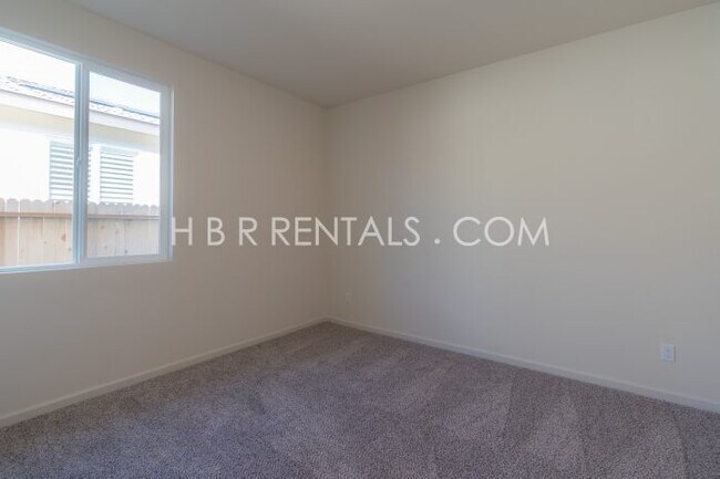 Building Photo - Modern & Spacious SINGLE STORY 4-Bedroom Home in Manteca – Fresh Updates & Comfortable Living