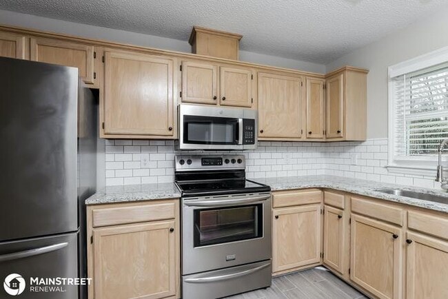 Building Photo - 4712 Bivens Dr