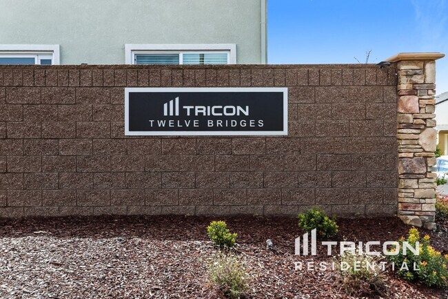 Building Photo - 2135 Comstock Ln