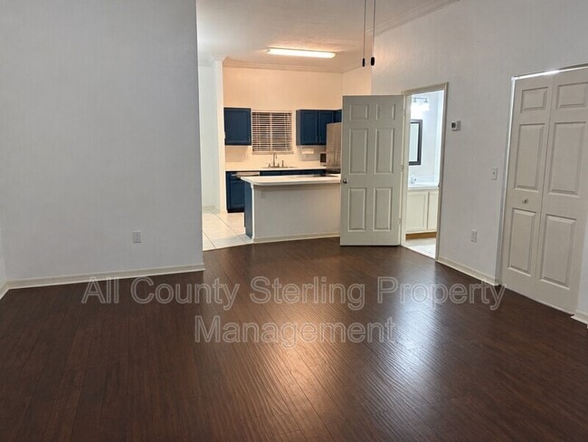 Building Photo - 9781 SW 52 Ln