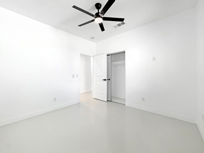 Building Photo - 33059 Rancho Vista Dr