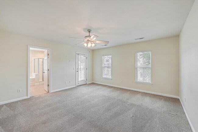 Building Photo - 230 Cameron St