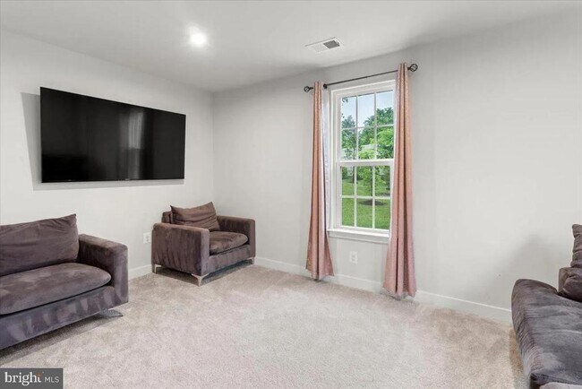 Building Photo - 9932 Vista Pointe Dr