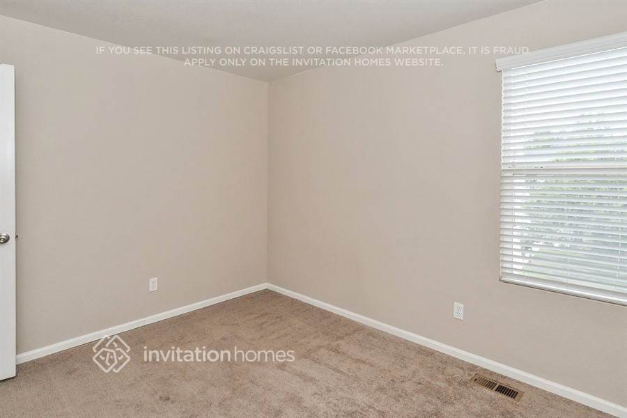 Building Photo - 1343 Flycatcher Ave