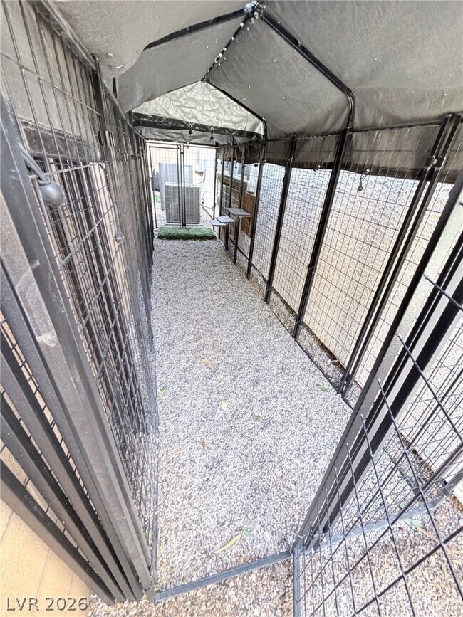 Building Photo - 10025 Desert Bighorn Ct