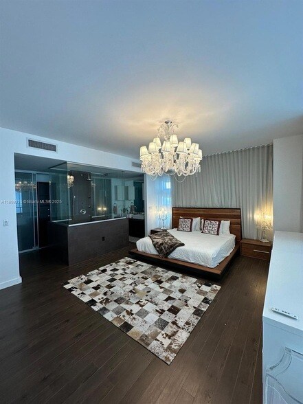 Building Photo - 1040 Biscayne Blvd