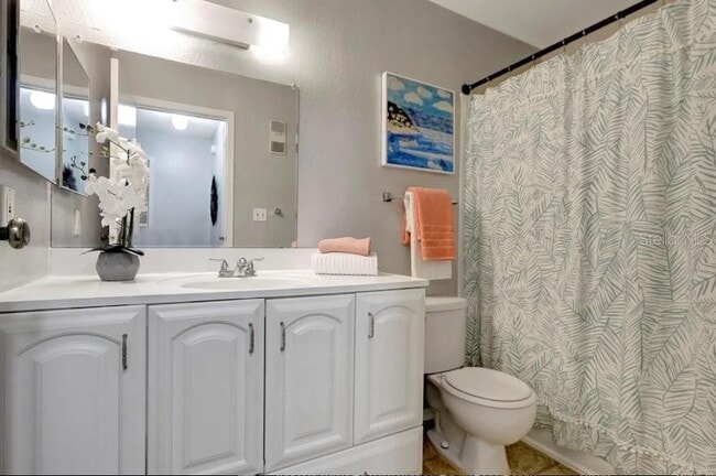 Building Photo - 1400 Gandy Blvd N