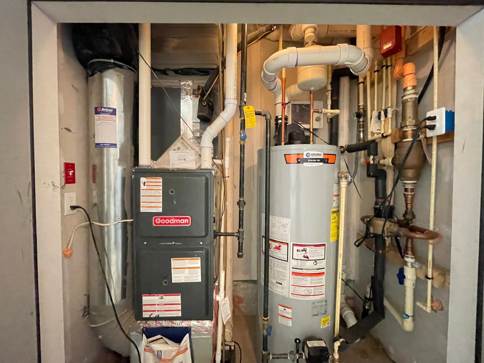 Building Photo - 924 King Farm Blvd