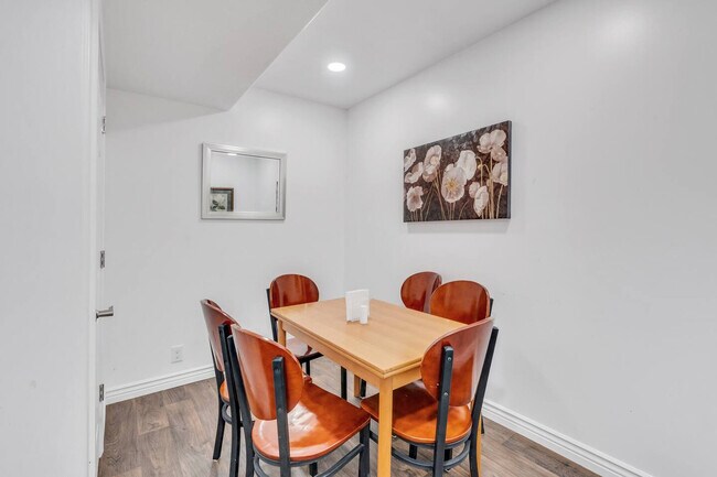 Building Photo - 12067 Lampton View Dr