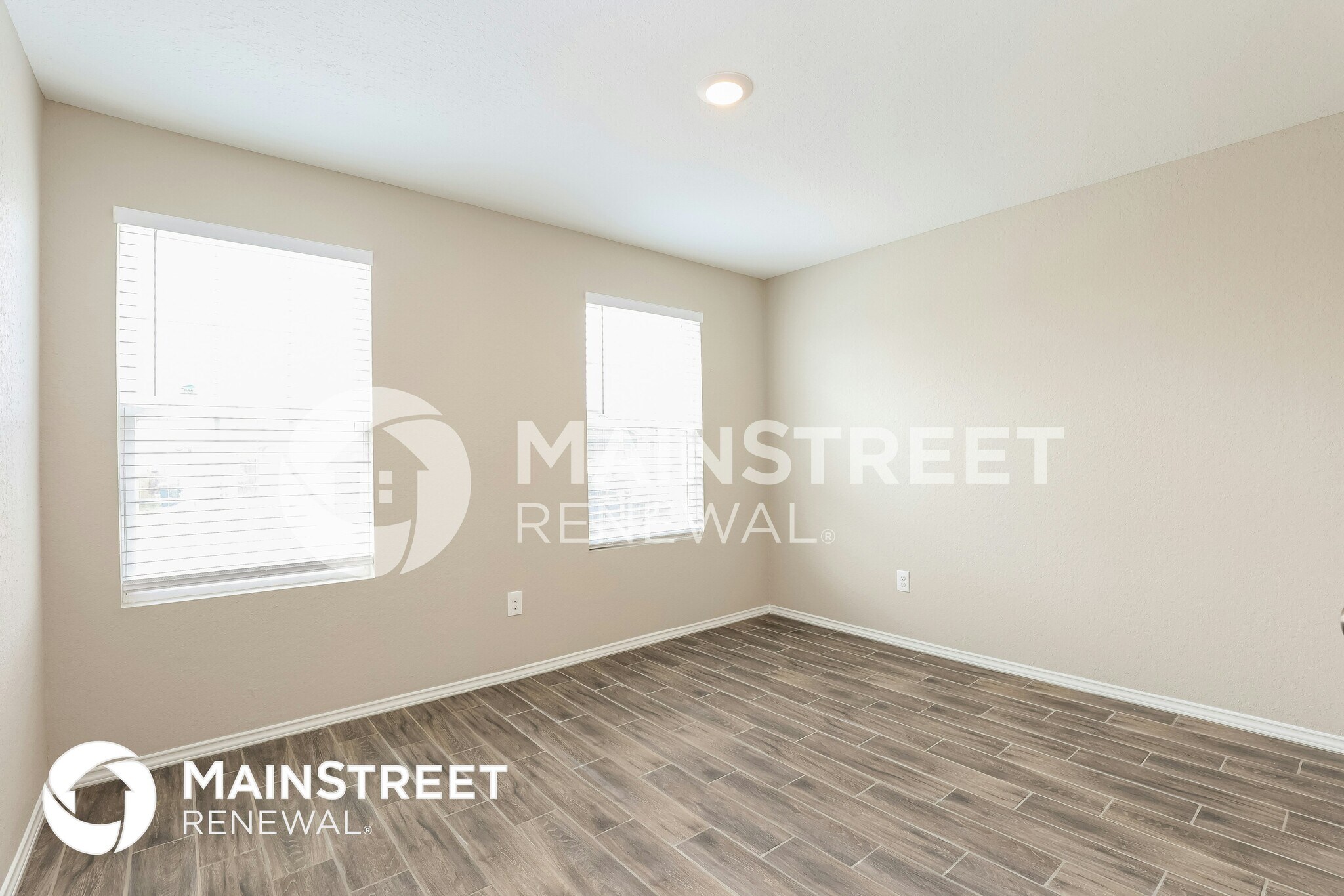 Building Photo - 7246 Meadow Acrs