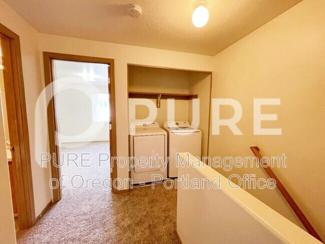 Building Photo - 2619 SE 125th Ave