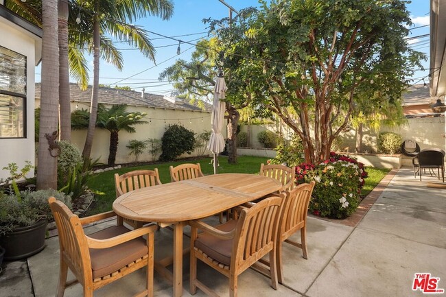 Building Photo - 6521 W 81st St