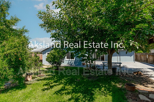 Building Photo - 726 Milestone Dr