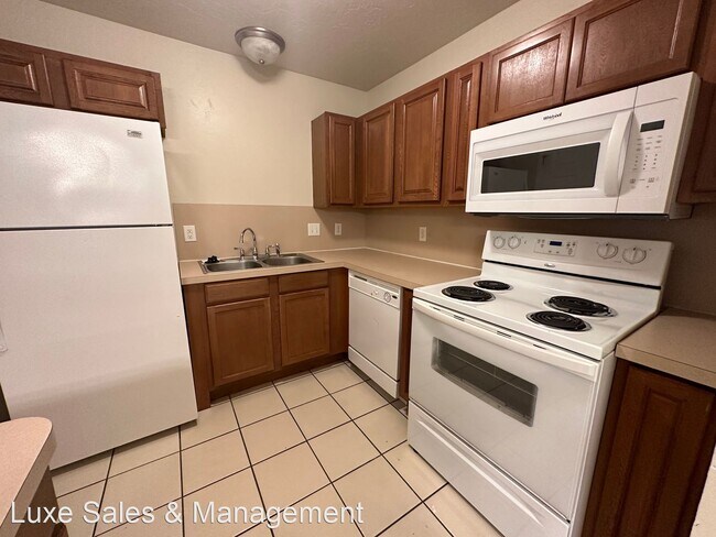 Building Photo - 3 br, 2 bath House - 1738 West Palm Place