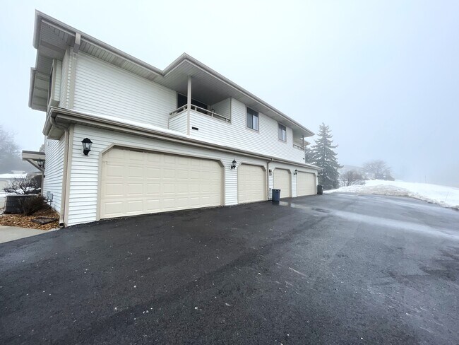 Building Photo - 3228 Wood Rd