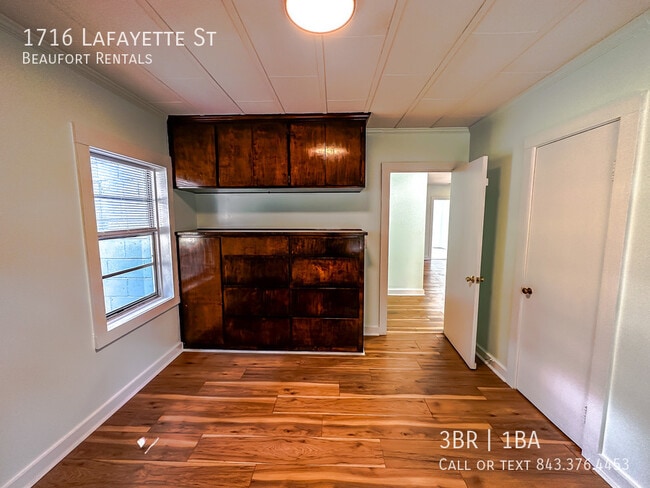 Building Photo - 1716 Lafayette St