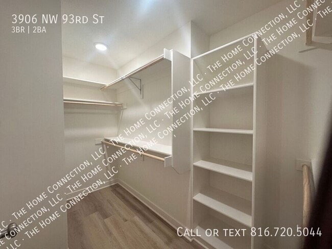Building Photo - 3906 NW 93rd St