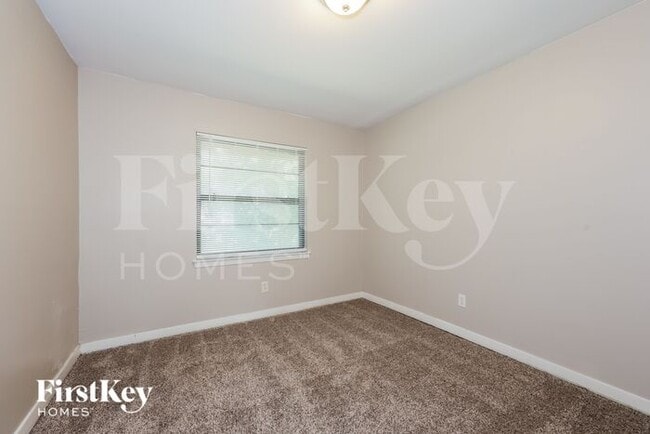 Building Photo - 1805 Dorothy Dr