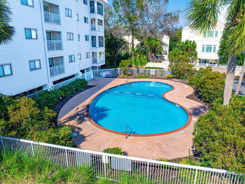 Building Photo - 662 William Hilton Pkwy