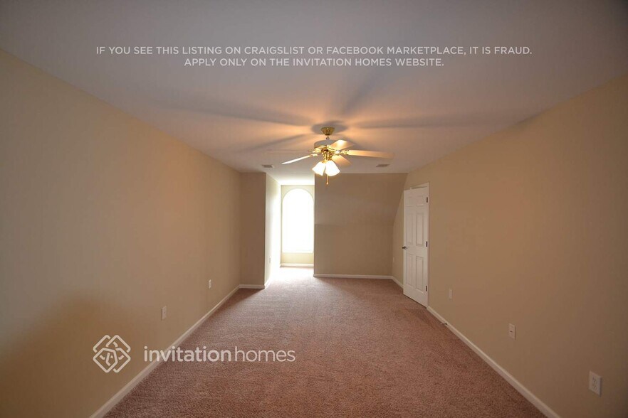 Building Photo - 1920 Hickory Station Cir