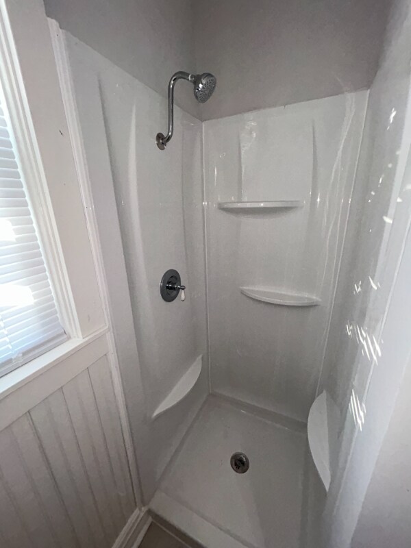 Building Photo - 201 Bonito St