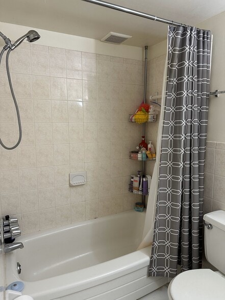 Building Photo - 120 Washington St NE