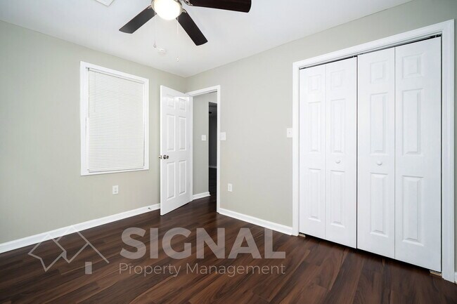 Building Photo - 1524 33rd St Ensley