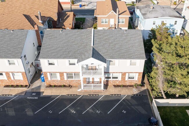 Building Photo - 9506 Ventnor Ave