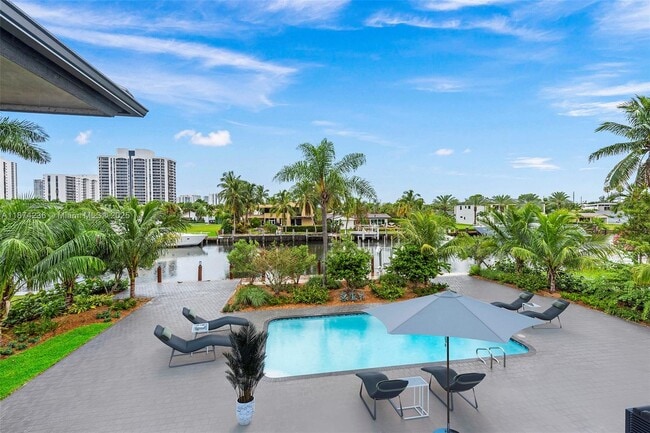 Building Photo - 461 Poinciana Dr