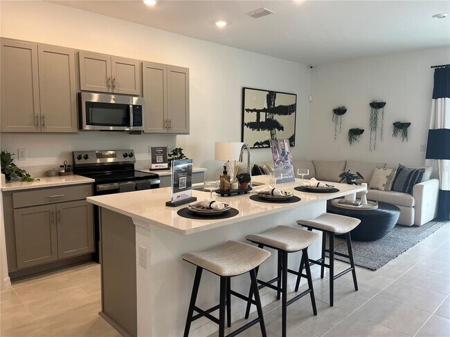 Building Photo - 8500 Lunar Skye St