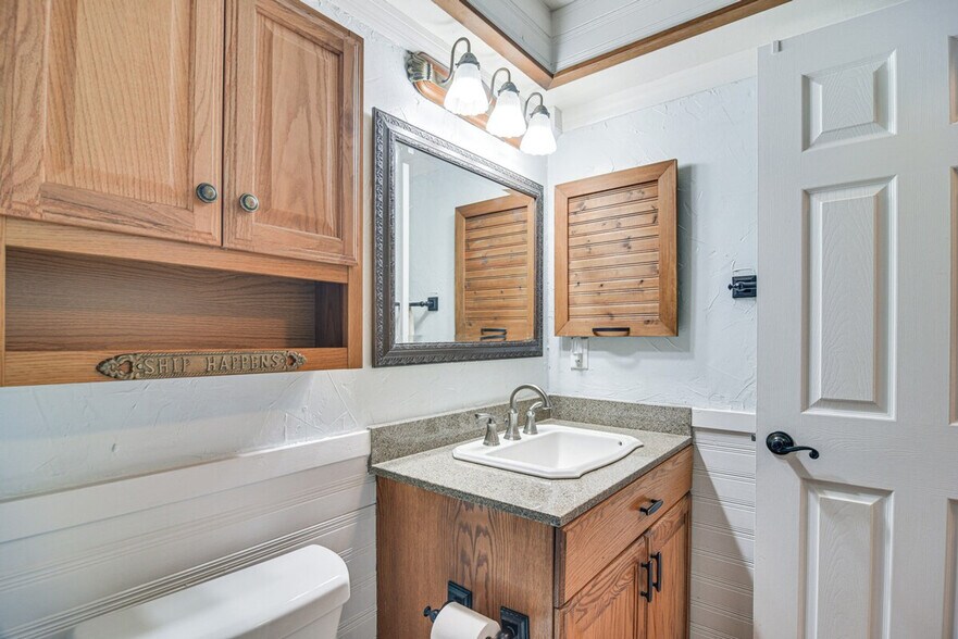 Building Photo - 2360 Willow Tree Trail