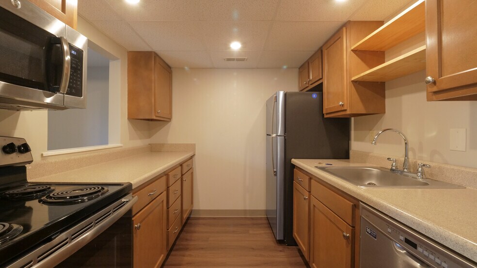 Regent Square 535603 S Trenton Ave Pittsburgh PA 15221 Apartment