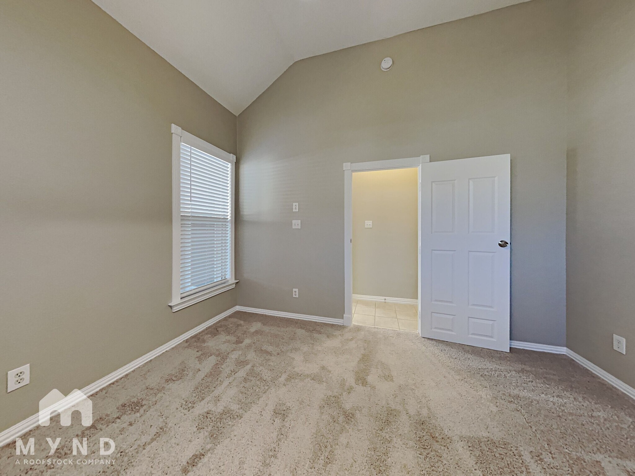 Building Photo - 6801 Amberdale Dr