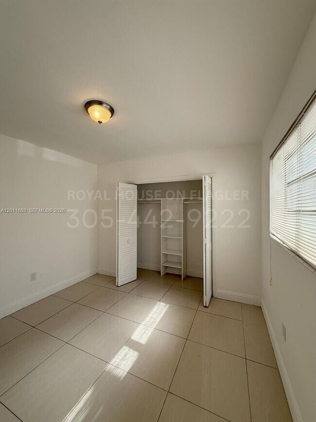 Building Photo - 4410 W Flagler St