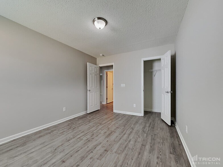 Building Photo - 5243 Moonlight Trail SW