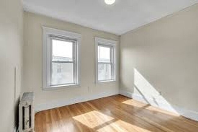 Building Photo - 43 Orkney Rd