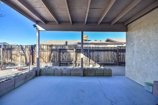 Building Photo - 3 bedroom, 2 bath with large living room and brick fireplace.  Good size kitchen with tons of cab...