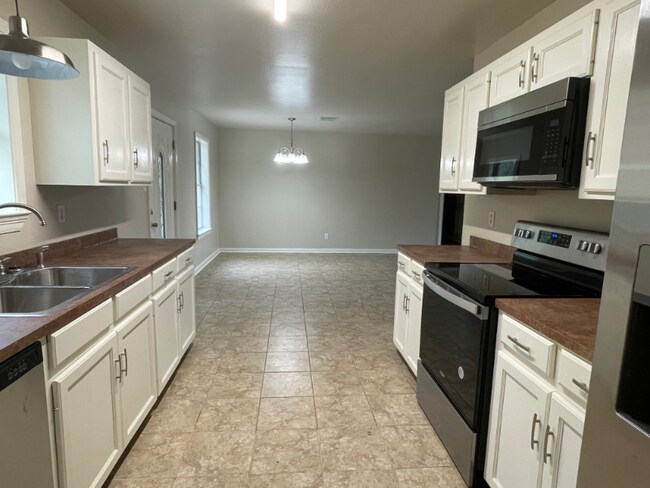 Building Photo - 326 Summer Ridge Loop