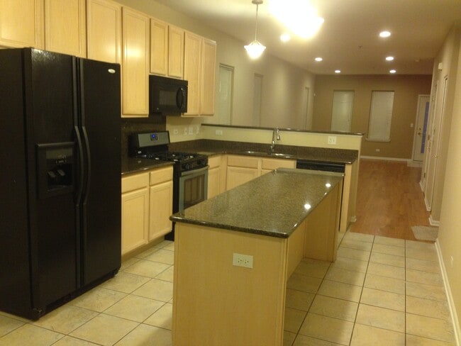 Building Photo - 8217 Lincoln Ave